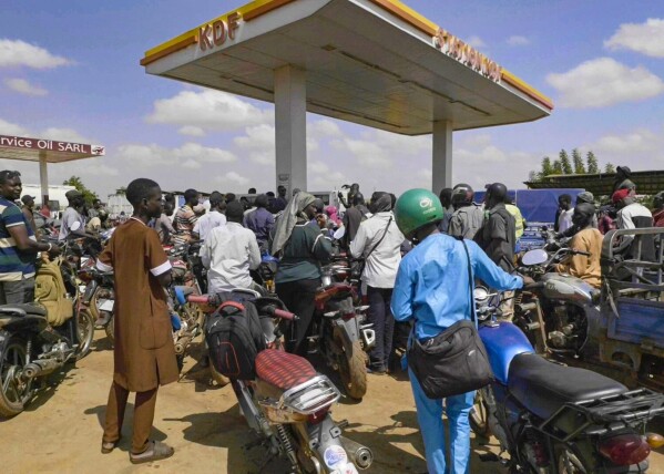 Junta-led Mali faces worsening fuel shortage after militants block imports