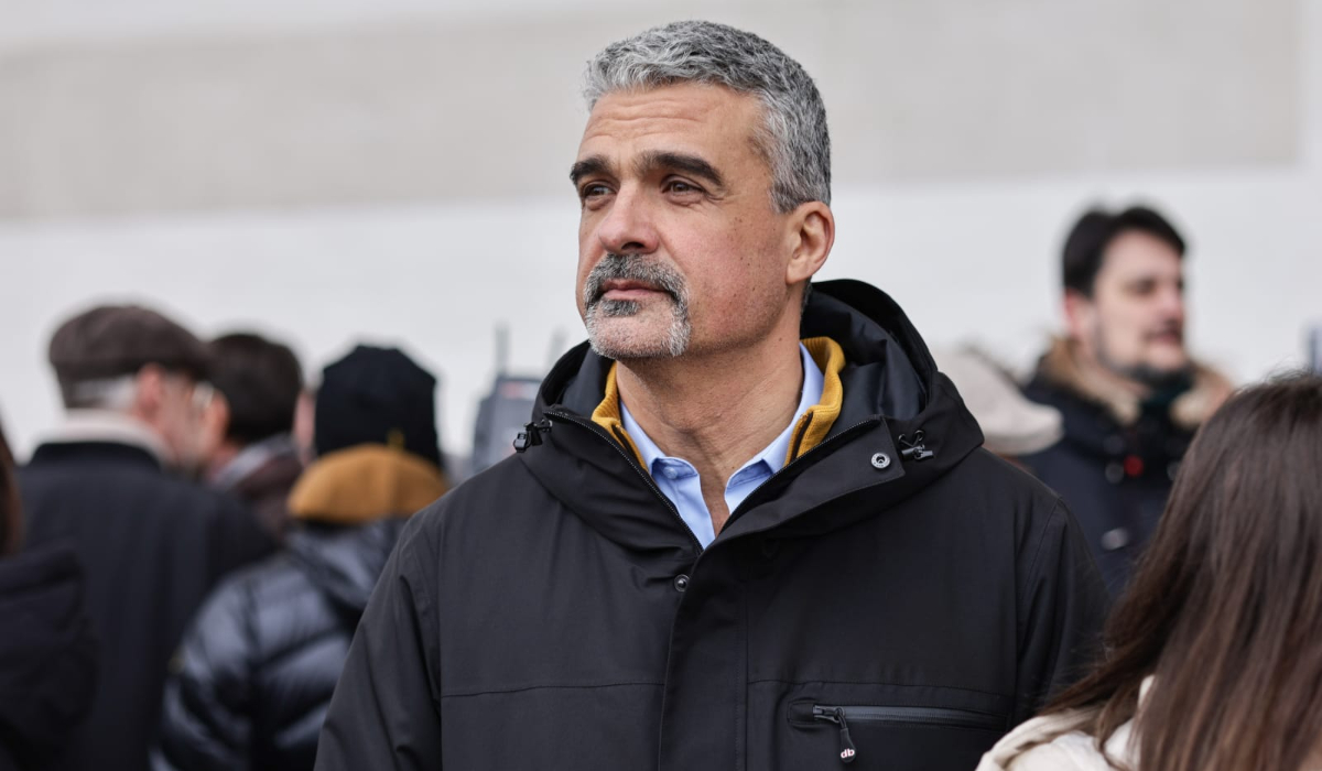 Actorii au protestat pe treptele de la TNB după ce ministrul le-a cerut să spună ce fac în cele 8 ore de program: „Muncim cel puțin 12 ore pe zi”