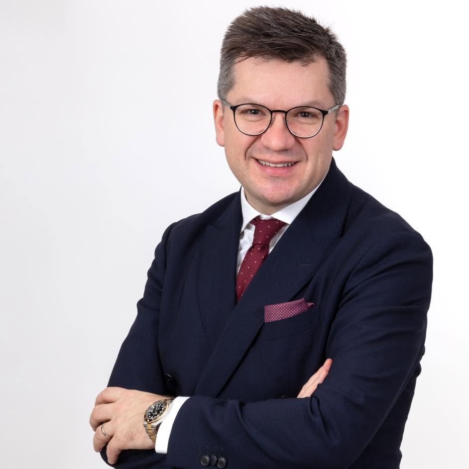 Doctorii din Parlament. Care sunt domeniile „aprofundate” de politicieni