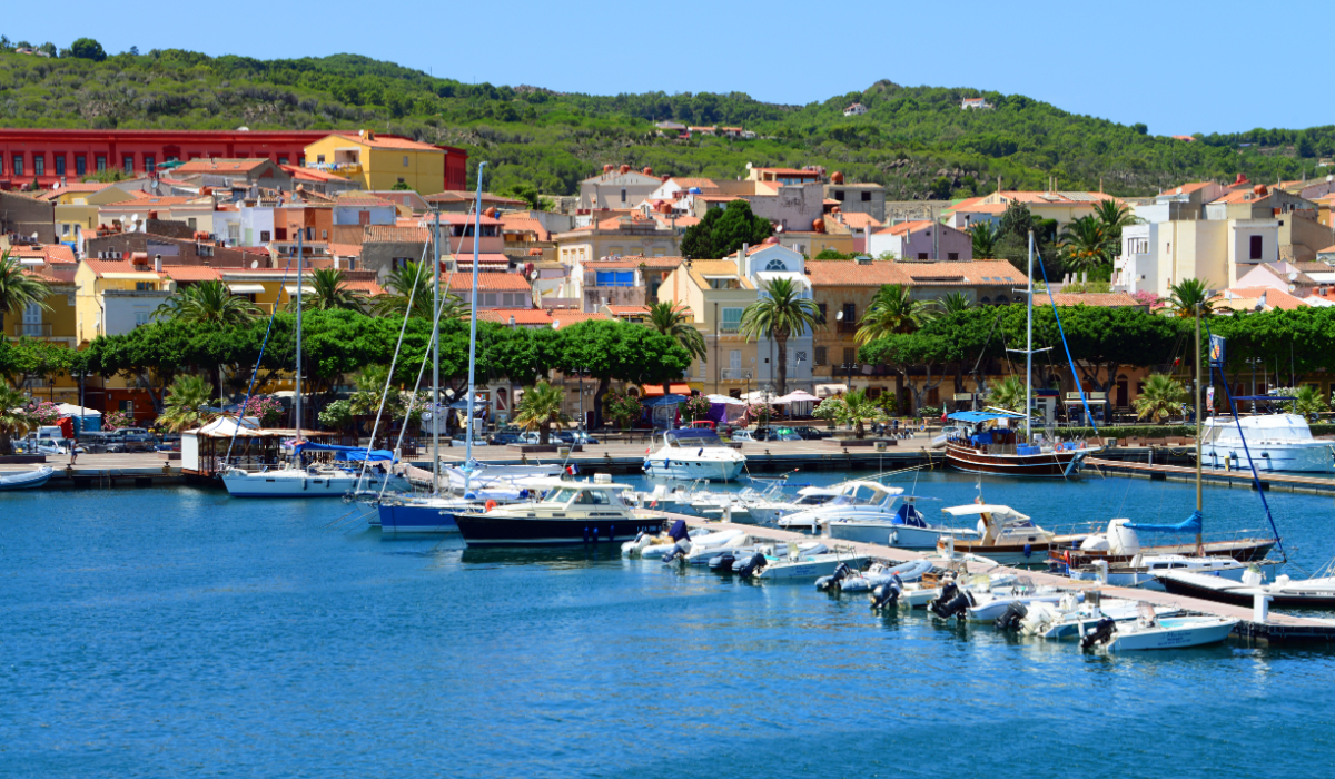 Satul Carloforte din Sardinia, Italia