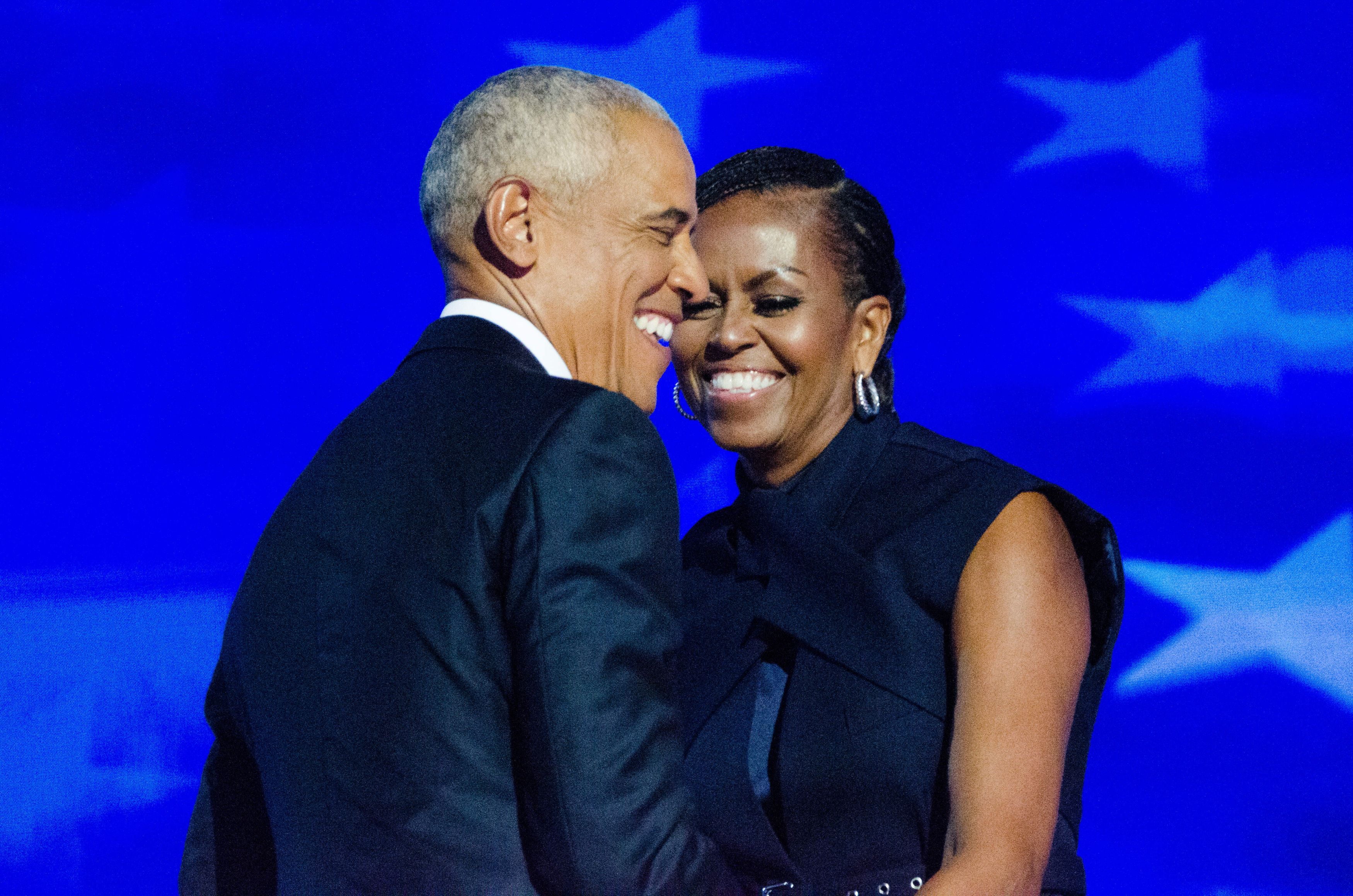 Barack Obama, aproape de divorț? Adevărul despre triunghiul amoros în care ar fi implicată actrița Jennifer Aniston