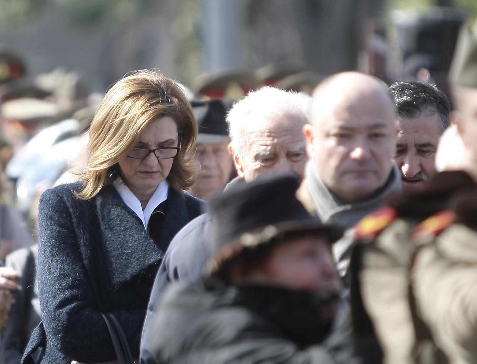 Iolanda Balaș-Soter a fost condusă pe ultimul drum de elita sportului românesc. Pe fosta mare săritoare în înălțime au plâns-o Gabi Szabo, Monica Iagăr, Mariana Bitang, Elisabeta Lipă, Octavian Bellu, dar și un general de 93 de ani/ FOTO