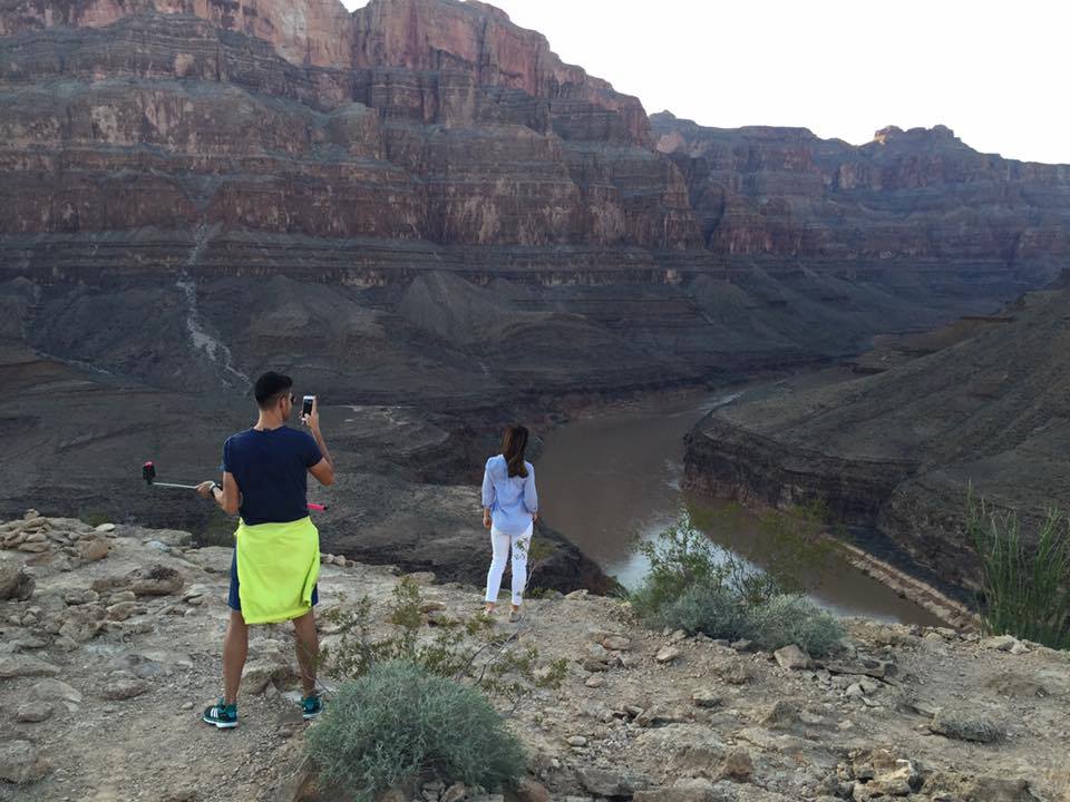 Când începe Indian Wells va fi mai greu! Simona Halep se simte bine în SUA. ^Constănțeanca a ”survolat” Marele Canion / FOTO