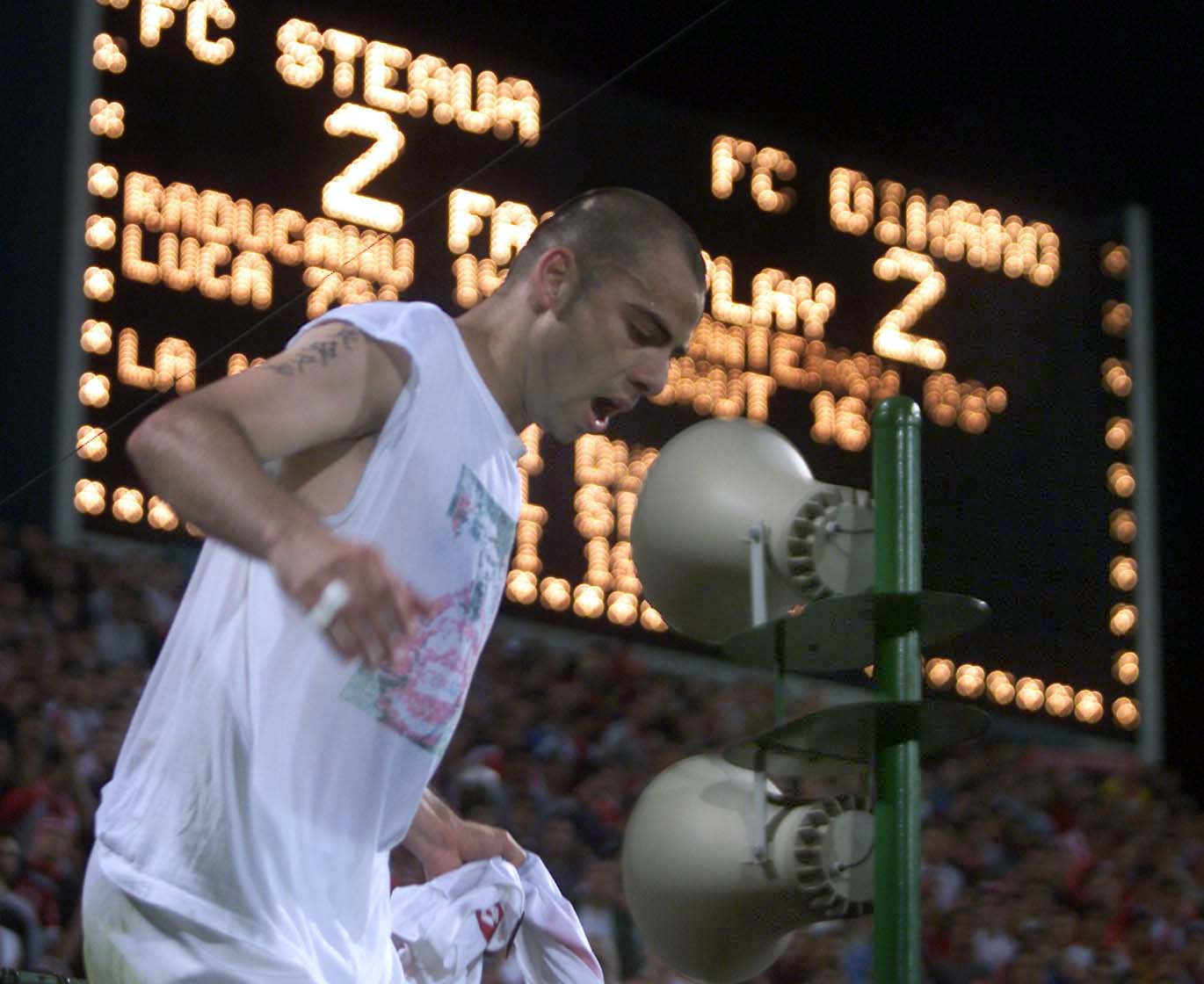 Ziua derby-ului DINAMO - STEAUA (azi, ora 20.30, semifinalele Cupei României). Fostul căpitan dinamovist Giani Kiriță consideră că Dinamo este favorită în fața Stelei. ”Îi batem ușor, dacă jucătorii sunt motivați peste limită!” / INTERVIU