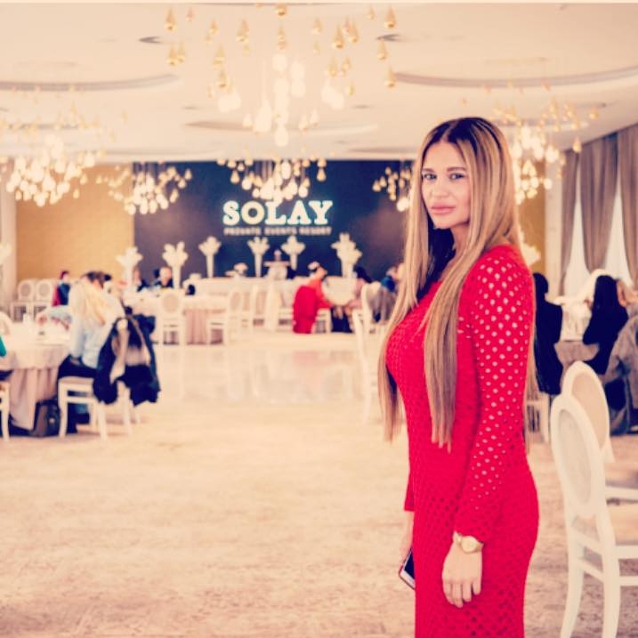 Fals medic estetician din Oradea, descoperit de polițiști. Femeia făcea injecții cu acid hialuronic în buze și cearcăne, deși nu are aviz de liberă practică / FOTO