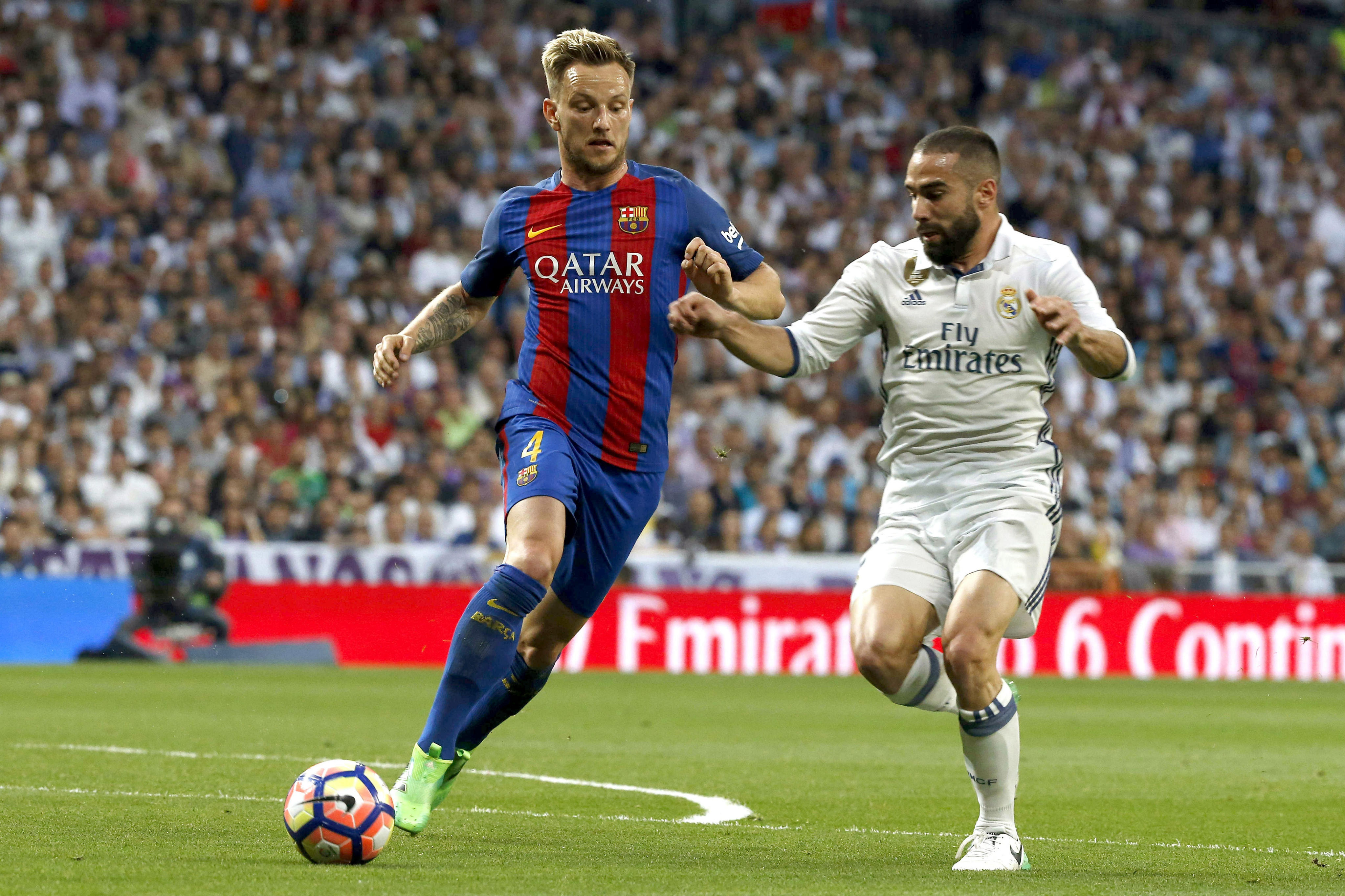Real - Barcelona 2-3. Umplut de sânge, Messi a adus victoria ”extratereștrilor” la ultima fază și a marcat golul 500 pentru Barca / VIDEO