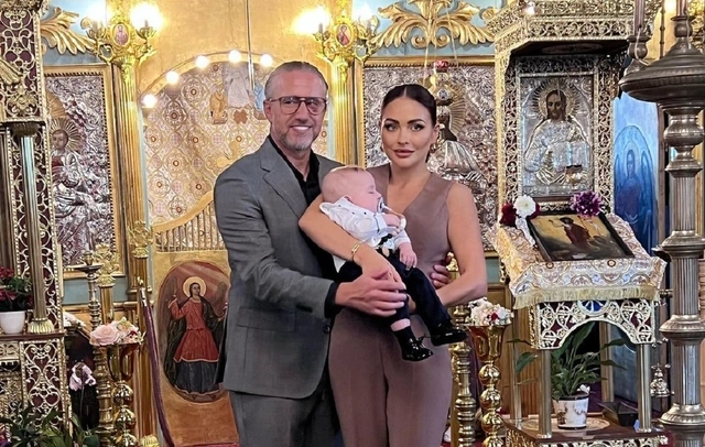 Laurențiu Reghecampf, primele declarații după ce s-a spus că s-a separat de iubita însărcinată. Corina Caciuc l-a însoțit în Arabia Saudită