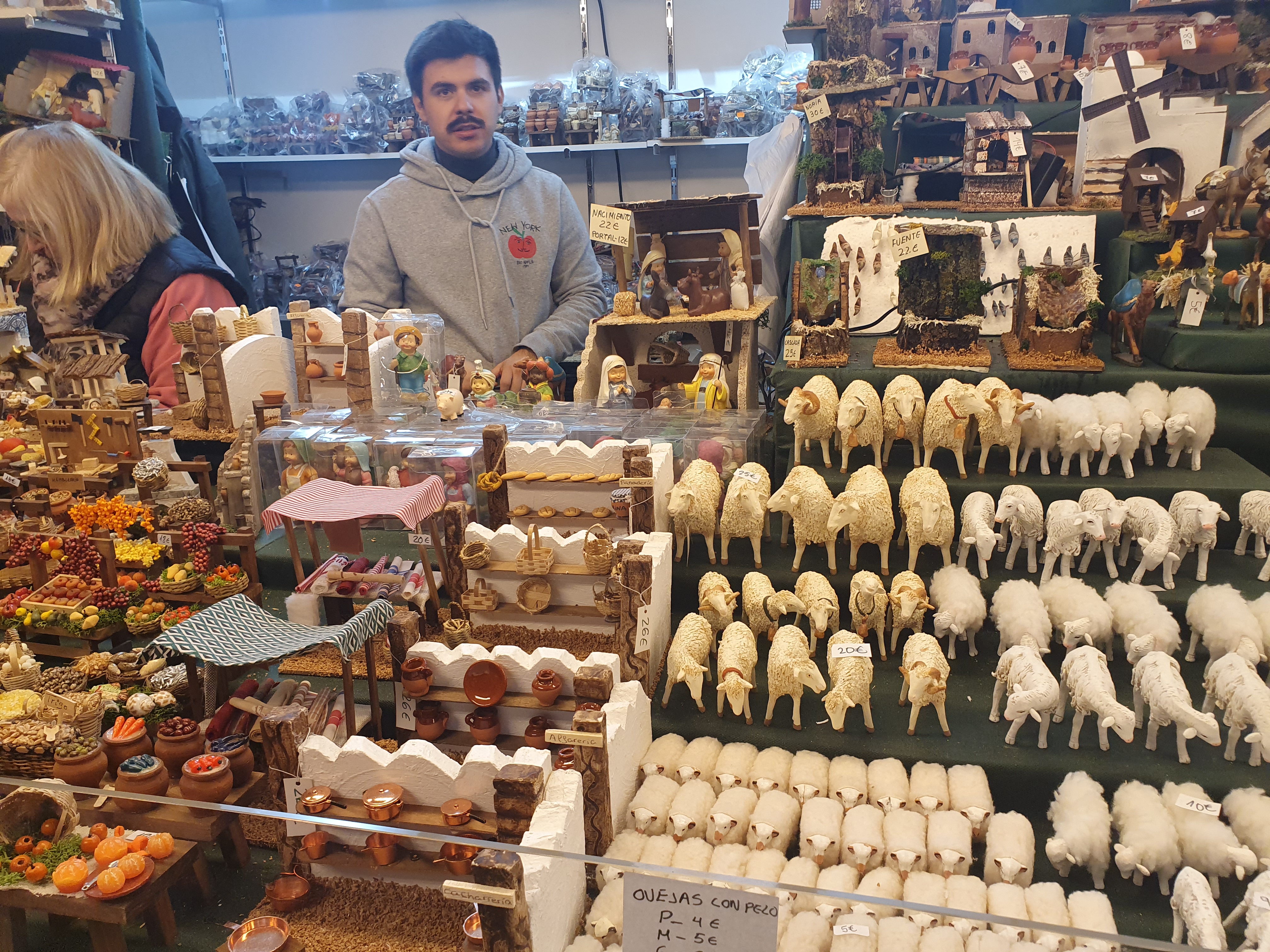 Sărbătorile de iarnă la Madrid. Explozia culinară din capitala Spaniei. Cât costă o porție de fructe de mare sau un pahar de vin în Mercado de San Miguel