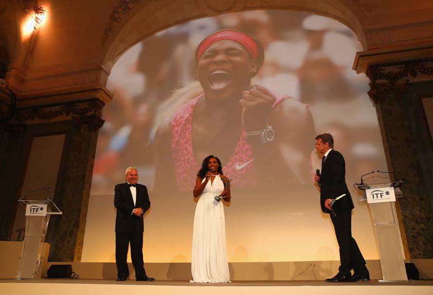Serena Williams s-a îmbrăcat în rochie de seară! Ai ieși cu ea în oraș? GALERIE FOTO