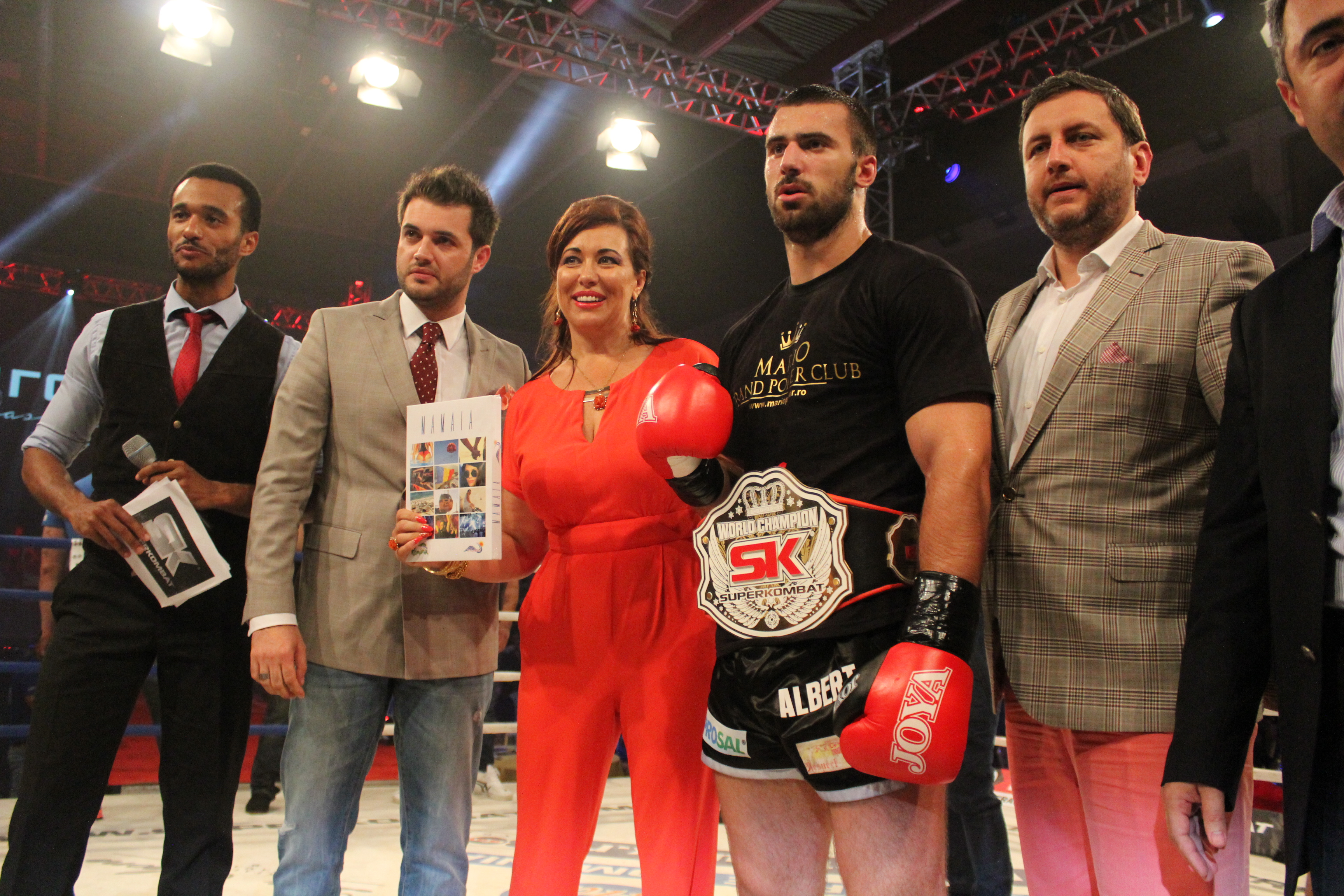 VIDEO / Andrei Stoica și-a păstrat centura mondială Superkombat