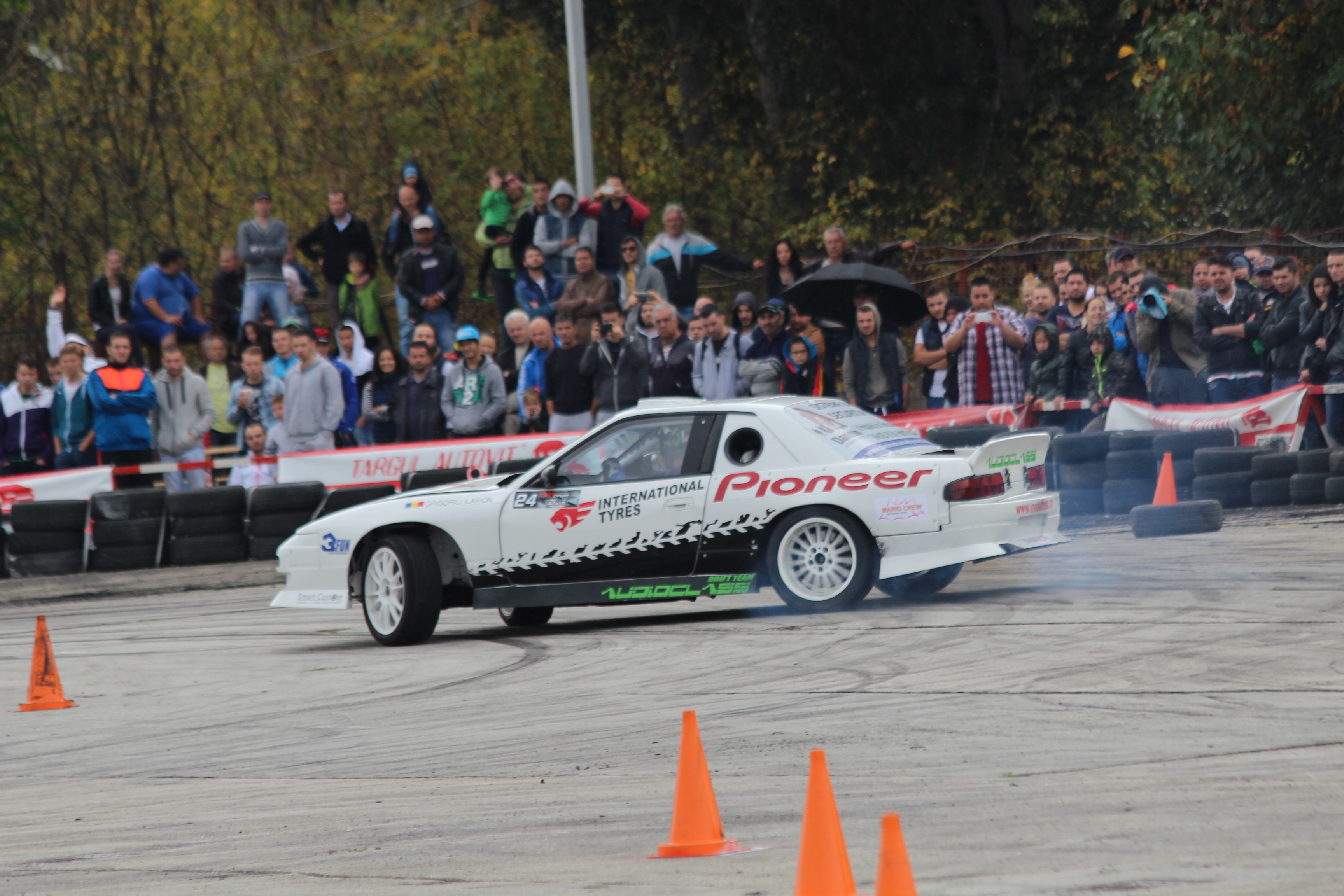FOTO & VIDEO / Cei mai buni piloţi de drift s-au întrecut la primul Grand Prix organizat de Romanian Drift Community
