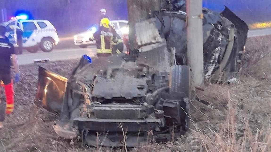O femeie și-a căutat cu aplicația de pe telefonul mobil soțul care nu mai venea de la cumpărături și l-a găsit mort în Jaguarul răsturnat, în Ungaria