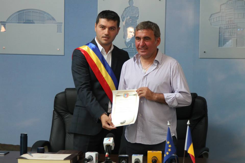 Gică Hagi a primit titlul de Cetățean de Onoare al orașului Ovidiu / GALERIE FOTO&VIDEO