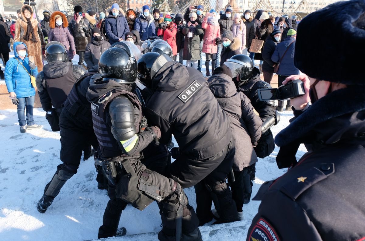 Protestele din Rusia | Peste 2.400 de oameni săltați, printre care și un copil. „Putin e un hoț!” și „Rusia fără Putin!”, au strigat manifestanții