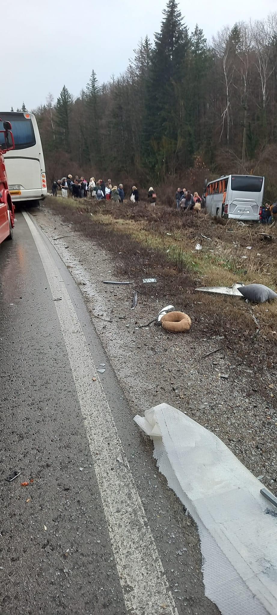 Autocar românesc cu pasageri, accident cu un TIR în Bulgaria. Cel puțin nouă persoane au fost rănite. Precizările MAE