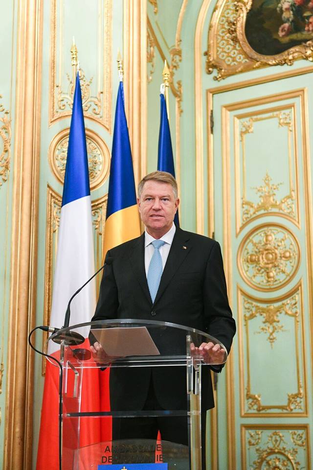 Gluma pe care Klaus Iohannis a făcut-o cu laureatul premiului Nobel pentru Fizică 2018 | FOTO