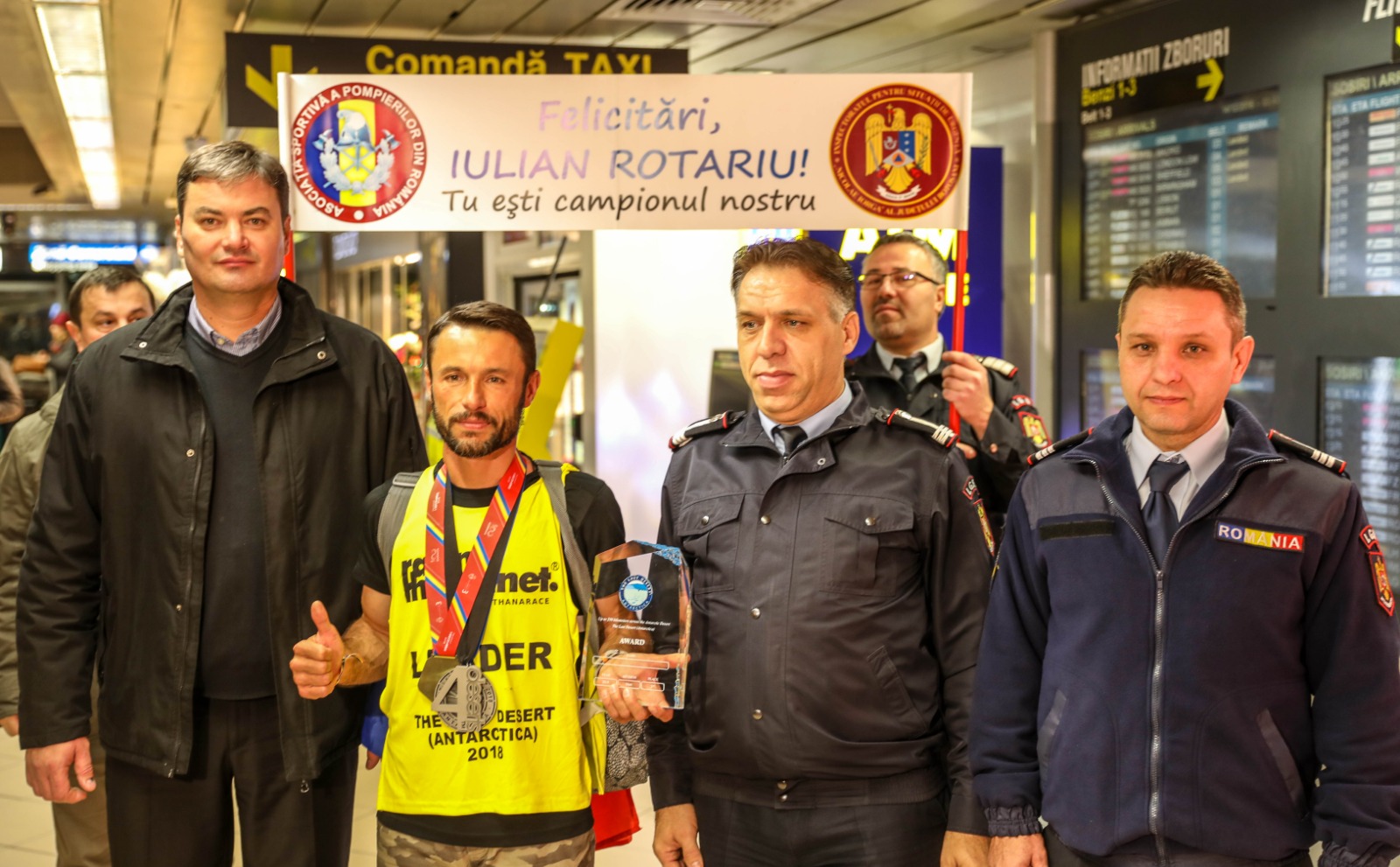Pompierul Iulian Rotariu a alergat la minus 60 de grade Celsius, în Antarctica, tărâmul înghețat al balenelor, pinguinilor și leilor de mare - FOTO