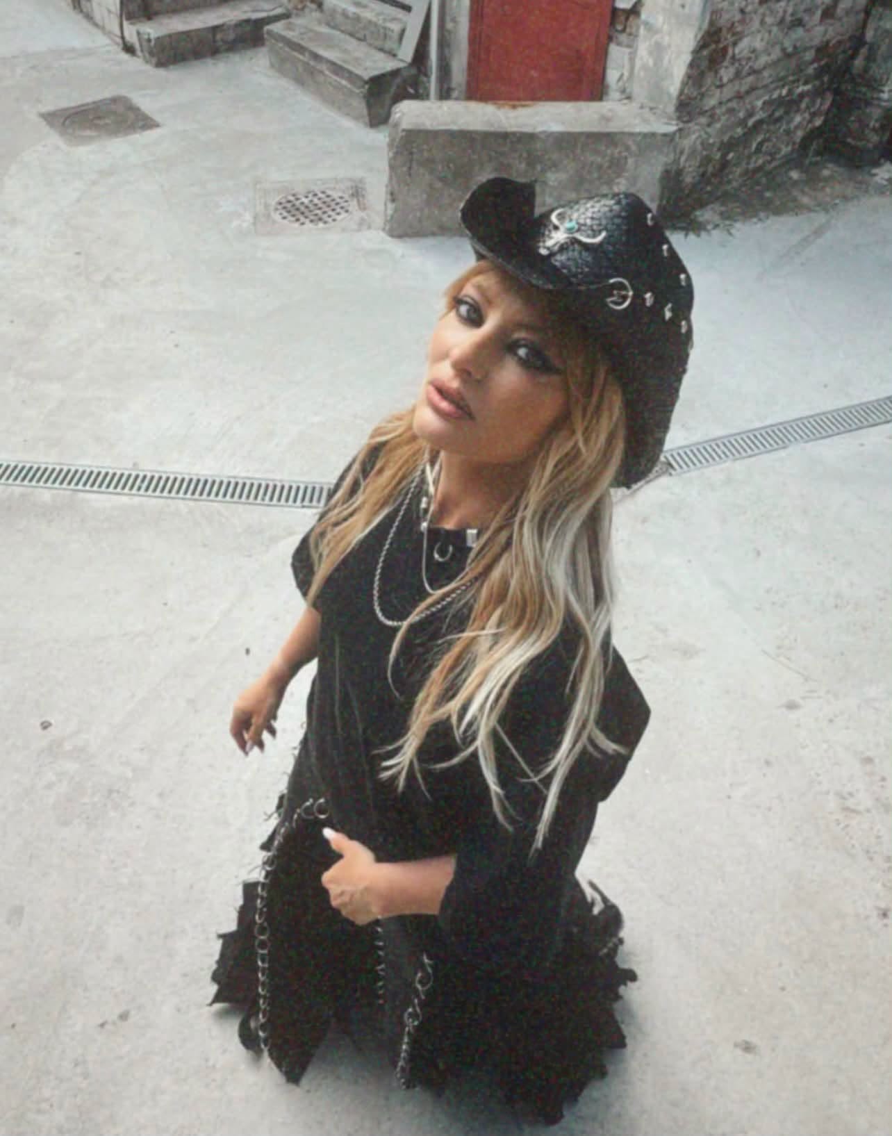 Delia recunoaște sincer ce și-ar dori să îmbunătățească la ea. Artista face schimbări importante. „Nu ai cum să trăiești așa”