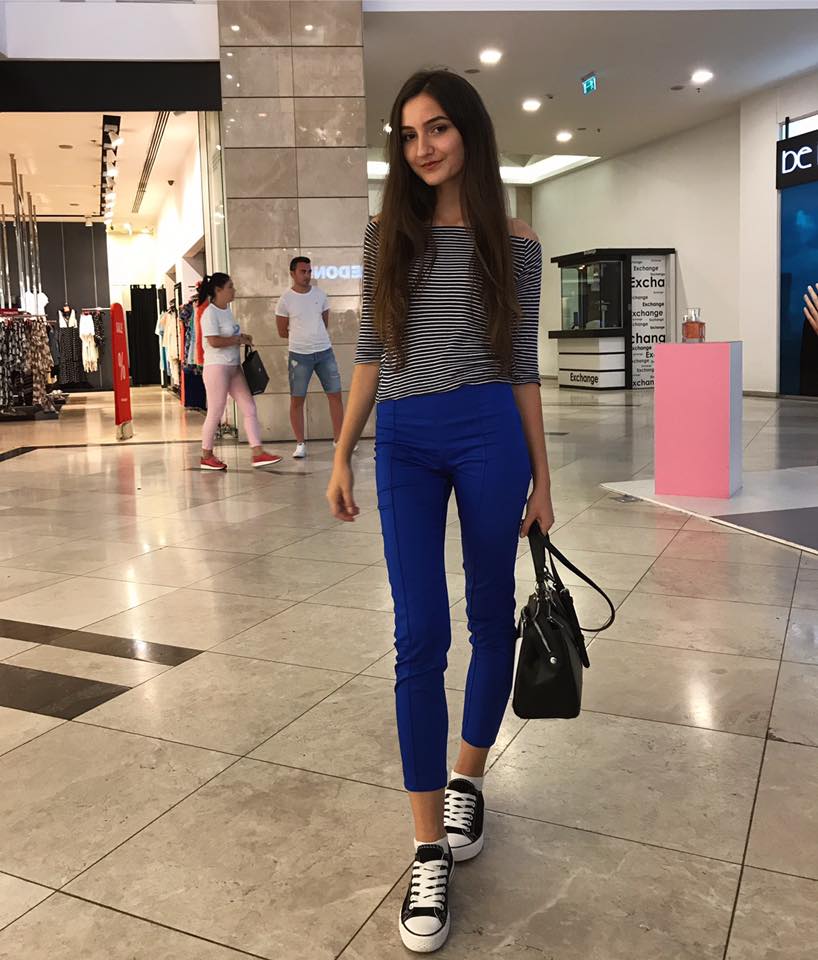 VIDEO/Miss România fără botox și tatuaje. Elvira Bolovan are 17 ani și vrea să fie soprană