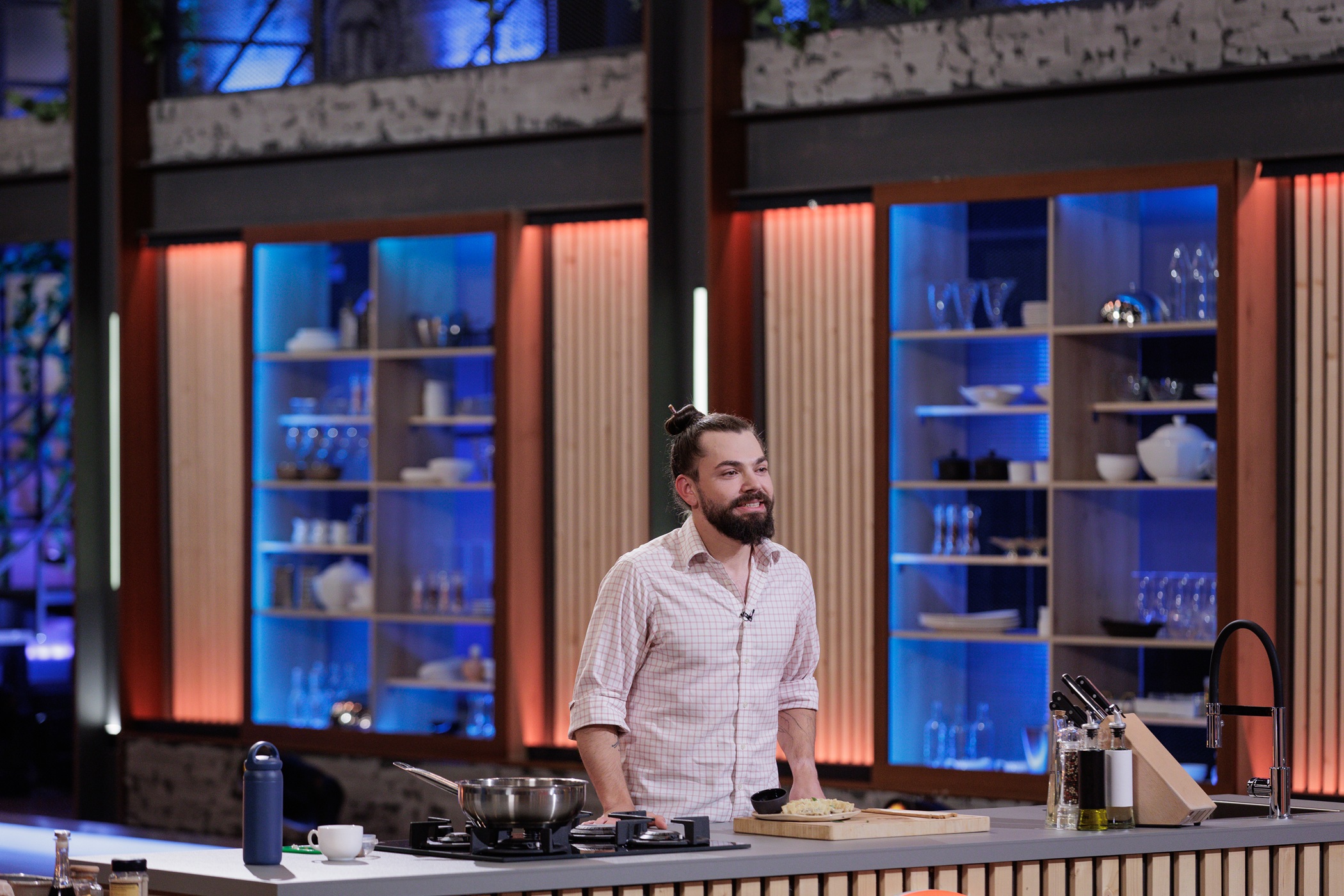 MasterChef România 15 septembrie 2025. Vlad Boomer, fost avocat, i-a impresionat pe jurați cu preparatul său