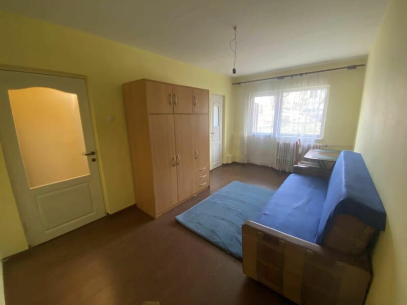 FOTO. Cum arată garsoniera din Cluj care a stârnit interesul presei locale și sute de comentarii. „Ăsta e prețul pentru un an, nu pentru o lună, nu?”