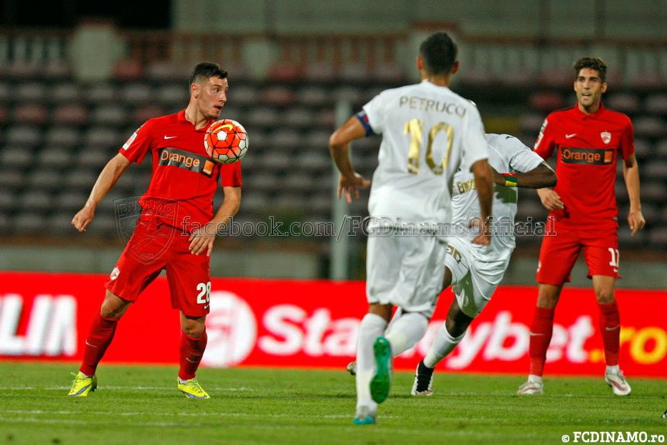 Fotbaliștii de la CFR Cluj le întorc cuțitul în rană dinamoviștilor. Au pus pe internet filmarea cu bucuria din vestiar, după ce le-a provocat primul eșec stagional / GALERIE FOTO&VIDEO