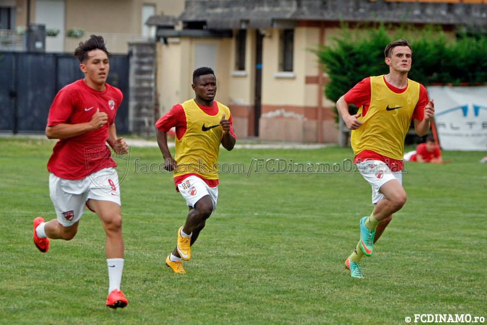 Mușchi de ”câine neîmblânzit”. Feussi dă tonul antrenamentelor lui Dinamo