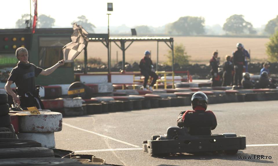 Stejarii s-au distrat la karting, în aşteptarea meciului cu naţionala Canadei, marți, ora 18:45 / GALERIE FOTO