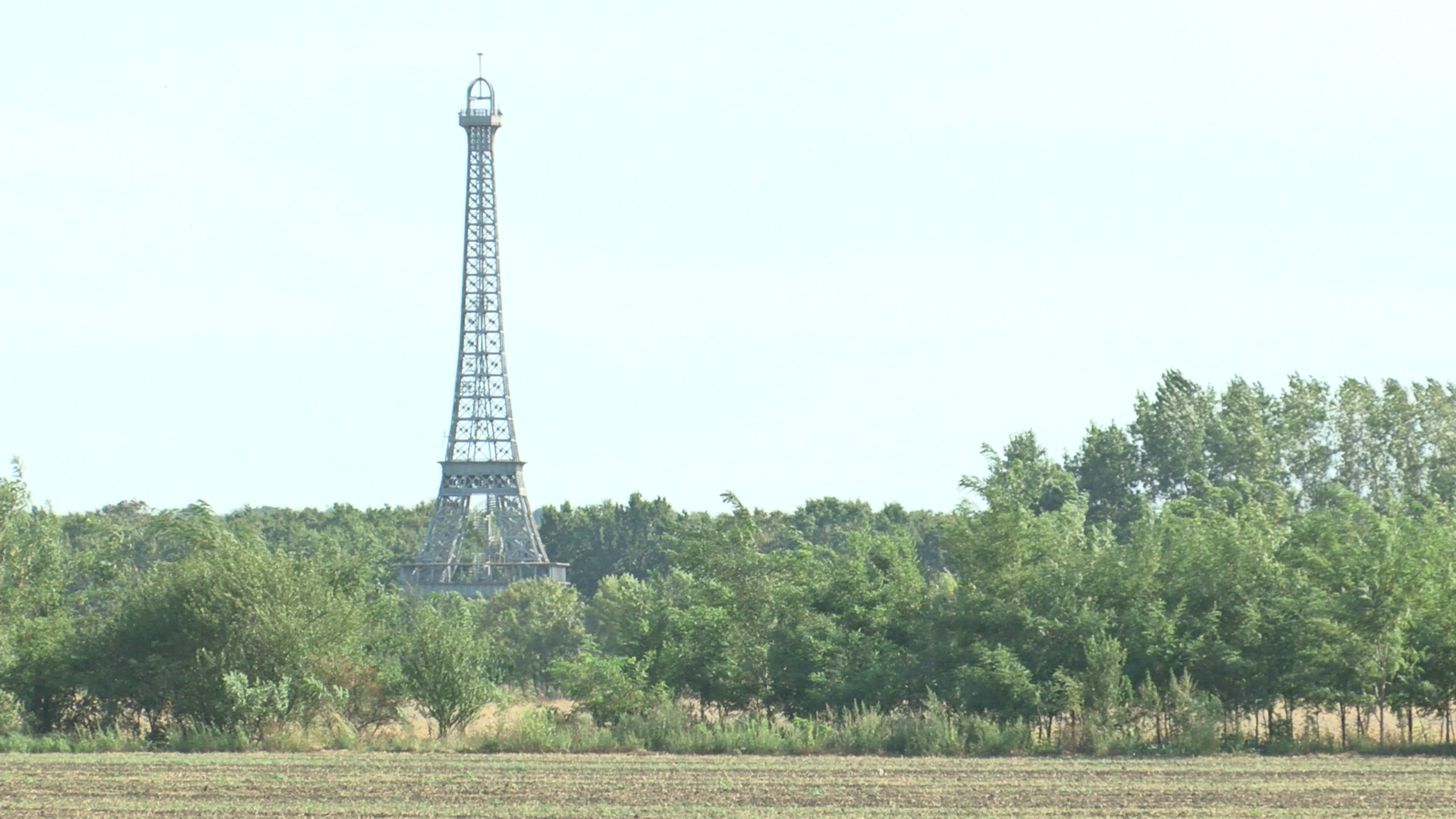 VIDEO/ Dallasul de România, ”uitat” de timp și părăsit de turiști! De la ranch-ul milionarilor la azil de bătrâni