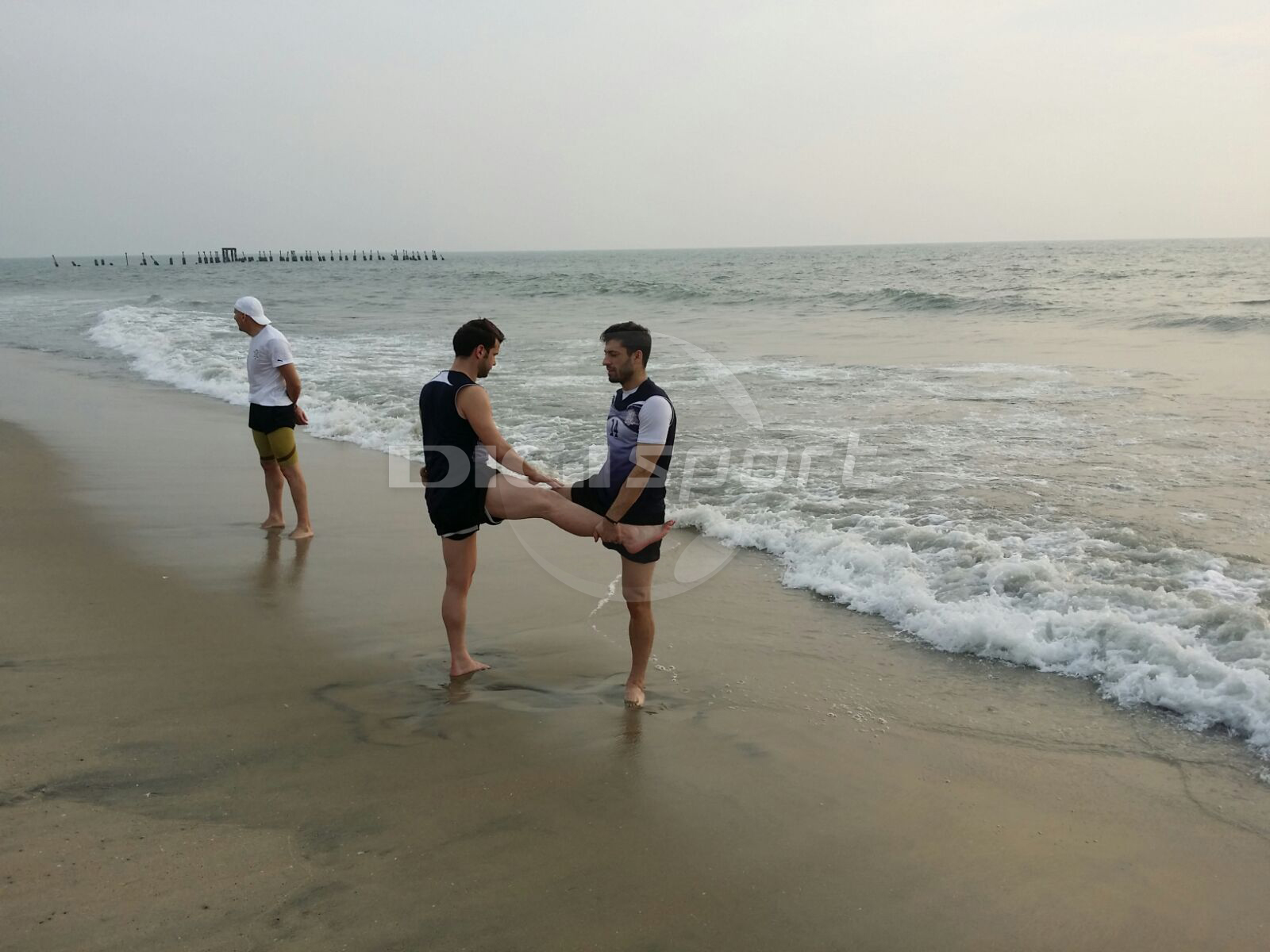Rapidiștii s-au antrenat pe plajă în India. Giuleștenii debutează duminică / GALERIE FOTO