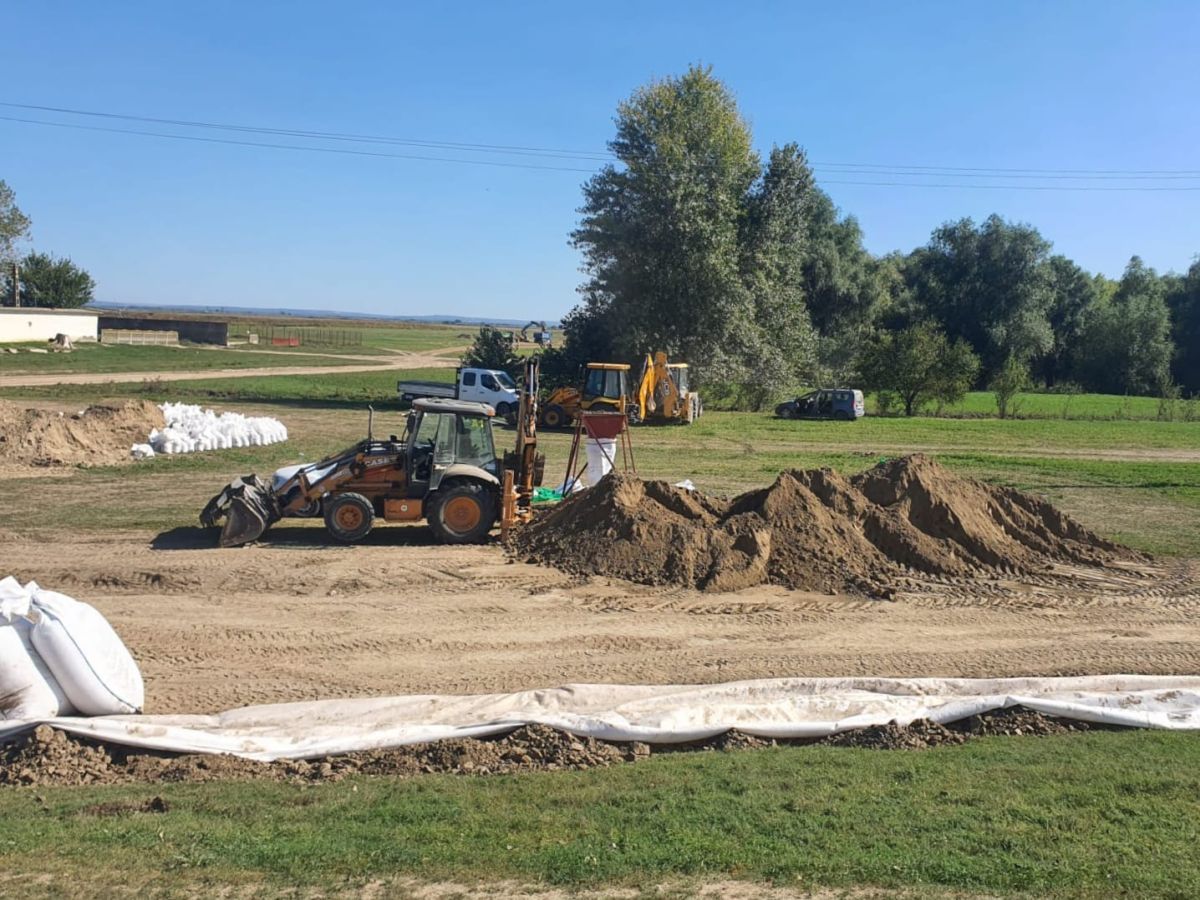 Viitura a ajuns în România. Cum arată Dunărea la Baziaș: debite crescute, dar fără pericol. Strategia autorităților la Porțile de Fier | VIDEO