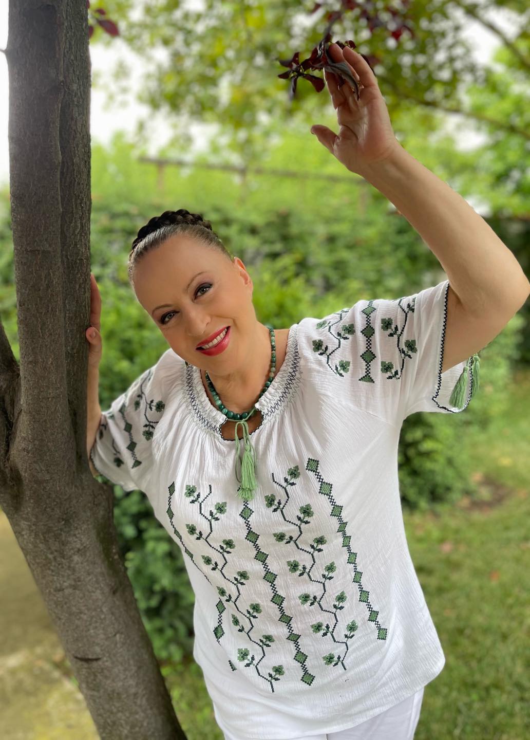 De ce Maria Dragomiroiu nu face plajă de 20 de ani. Artista e uimită de prețurile de pe litoralul românesc: „100 de lei doar pentru parcare”