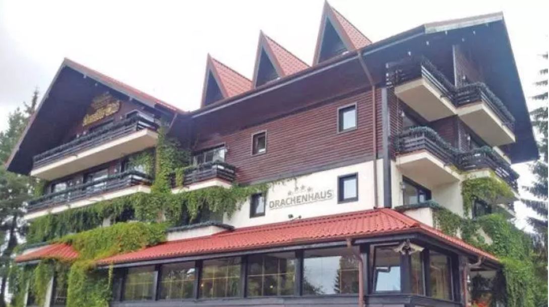 Cât costă să petreci Revelionul la hotelul din Brașov al Simonei Halep. Prețurile nu sunt pentru toată lumea