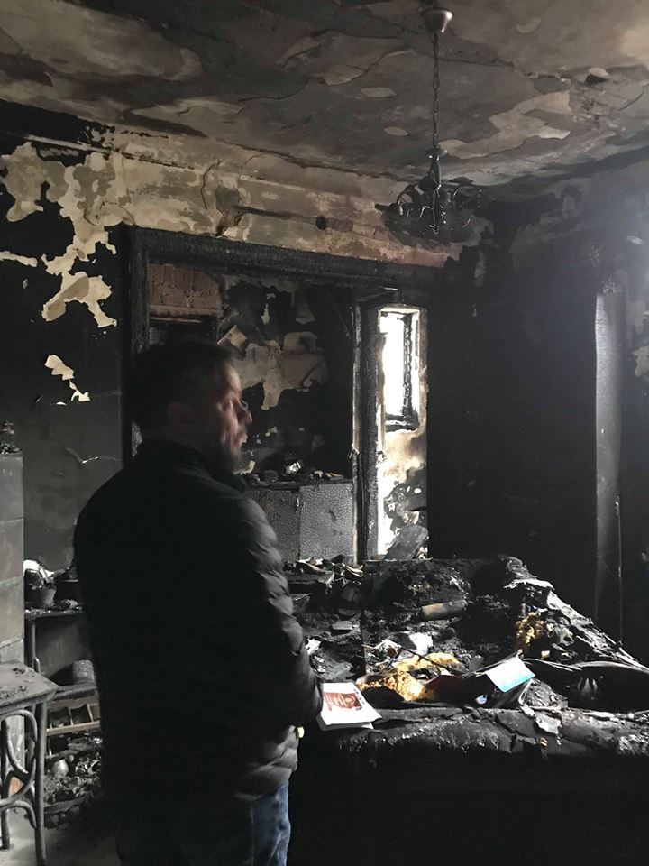 Artistul Florin Apostol a rămas fără casă după ce aceasta a ars din temelii. Apelul disperat al prietenilor | FOTO