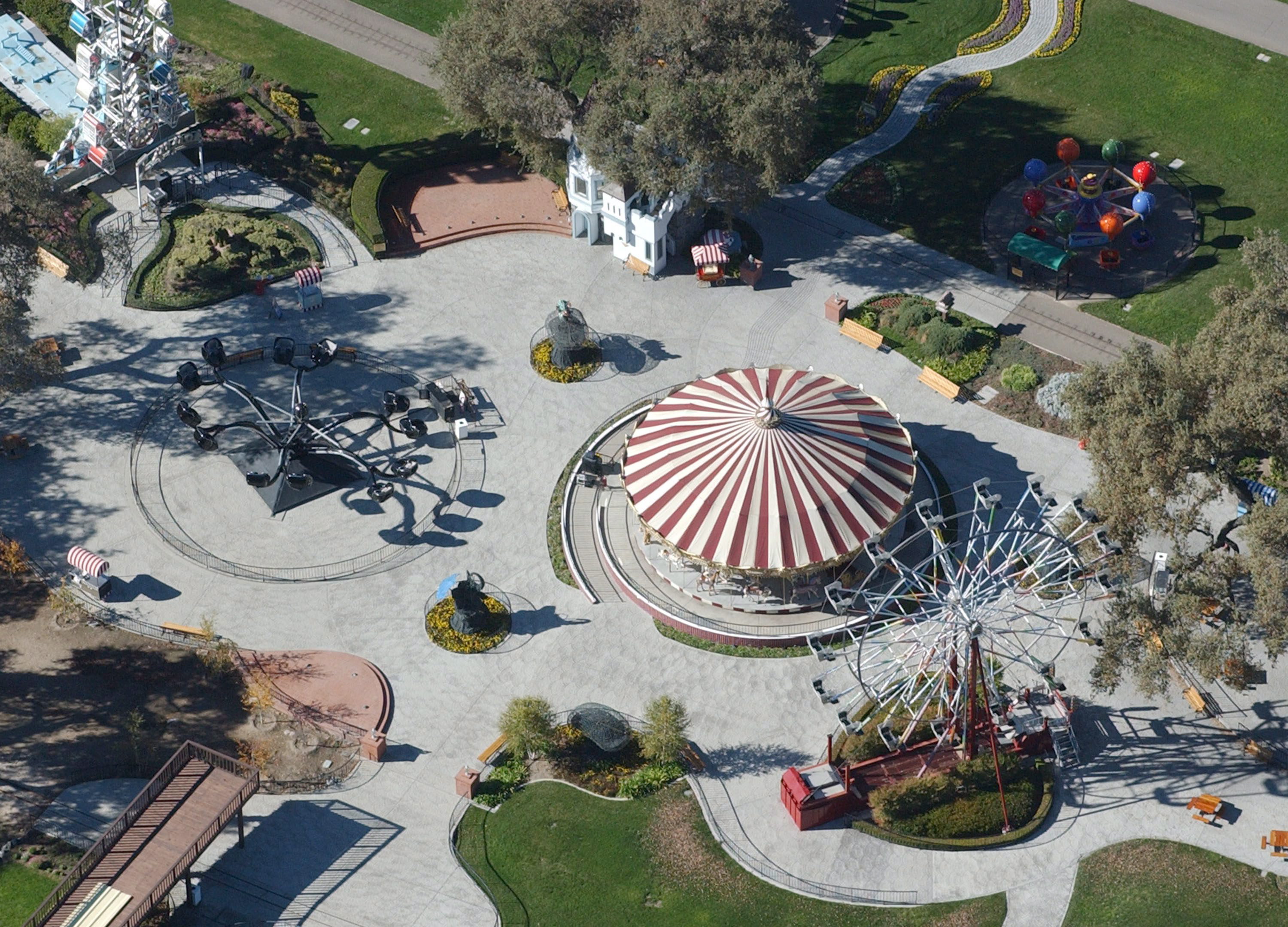 Ferma Neverland a lui Michael Jackson a fost retrasă de la vânzare. Niciun cumpărător interesat de proprietate, în cinci ani!