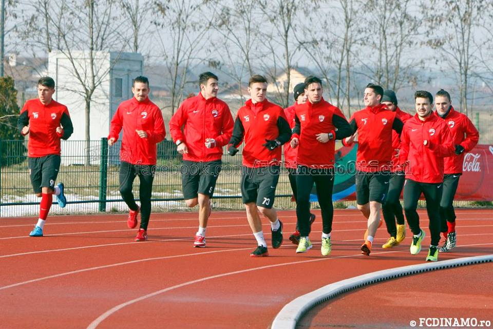 Dinamo s-a reunit la Izvorani! Antrenorul Mircea Rednic are la dispoziție cinci portari! Au absentat Gnohere și Essombe / GALERIE FOTO
