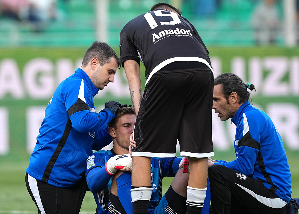 Nyakát törte a focipályán a legendás edző fia – fotó