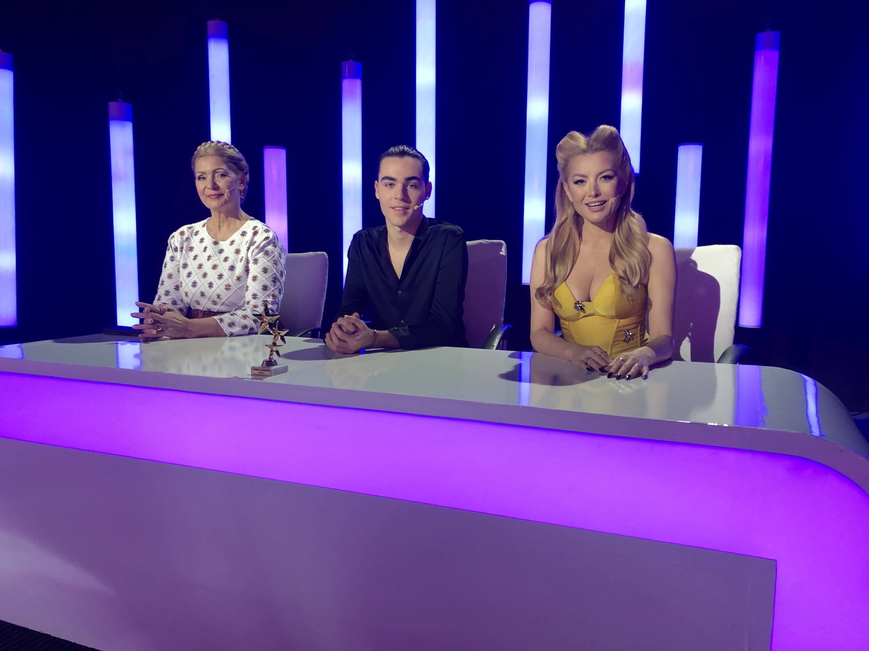 Elena Gheorghe, Radu Ștefan Bănică și Matilda Pascal Cojocărița, jurați într-o emisiune pentru copii la TVR