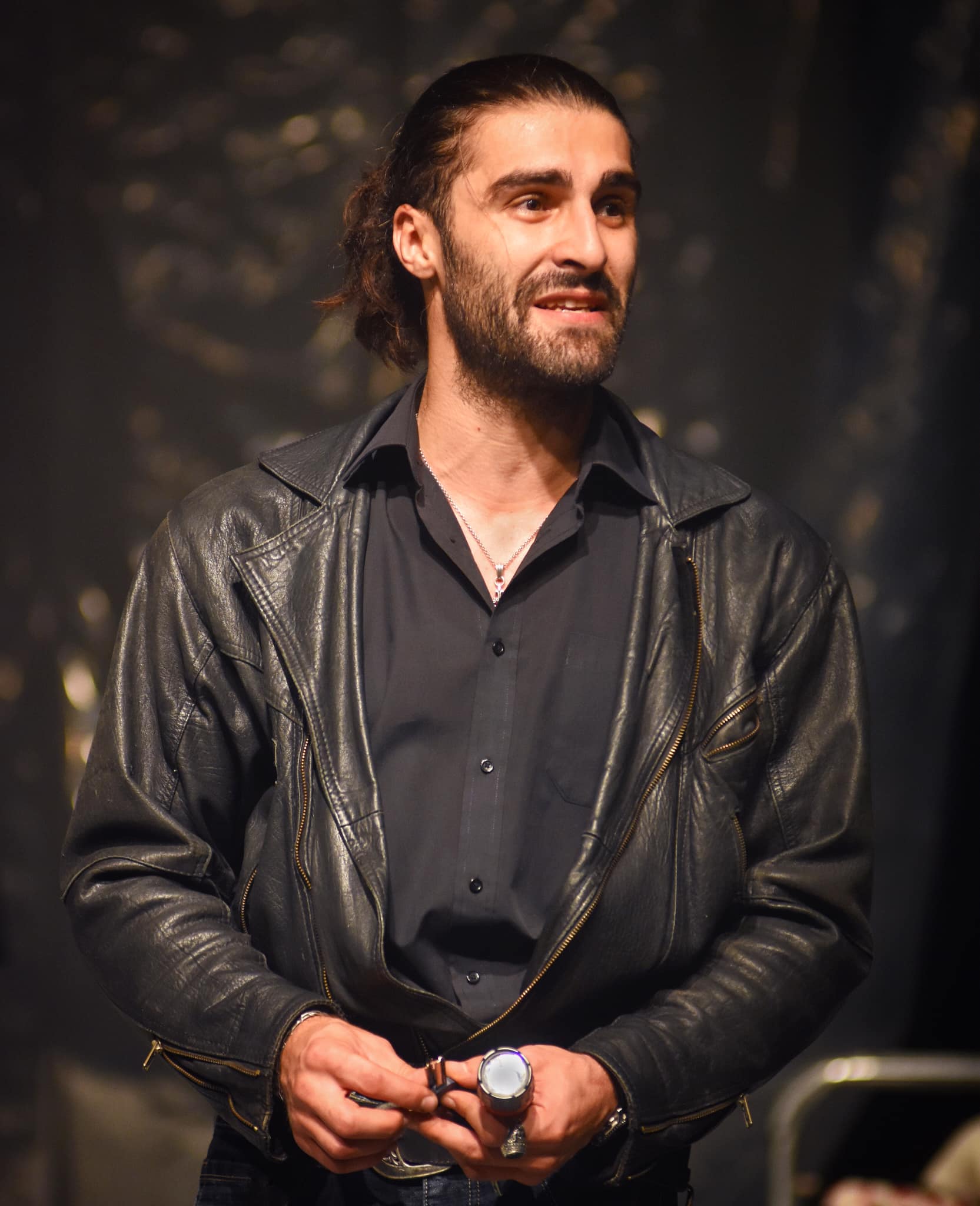 Daniel Nuță, actorul din serialul „Groapa”, s-a despărțit de iubită după 4 ani de relație. „Am cunoscut pe cineva”