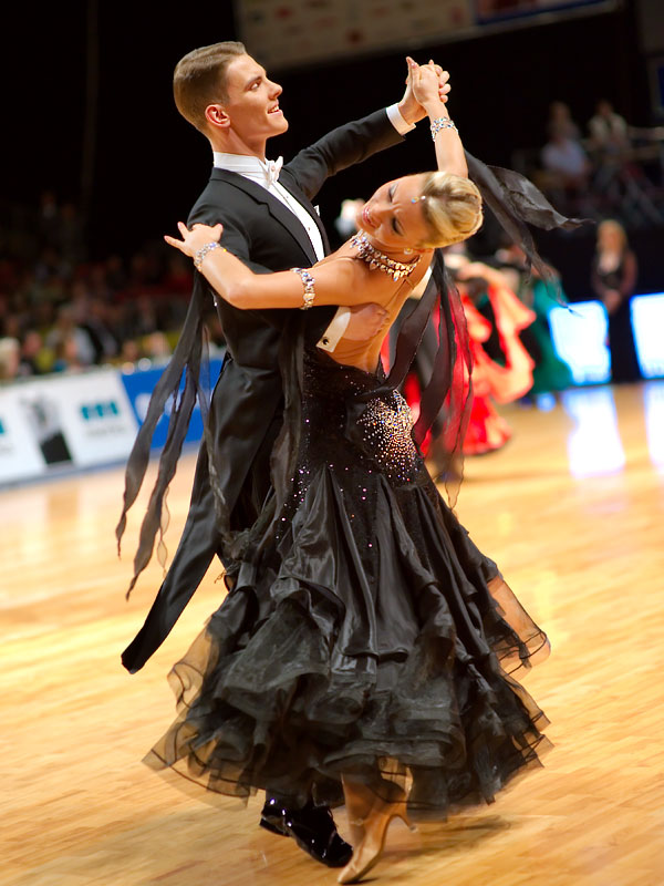 Poftiți la show! Pregătiri pentru DanceMasters 2015 / VIDEO