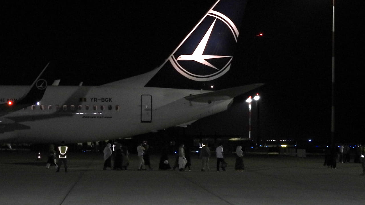 139 de cetățeni afgani, evacuați din Afganistan în urma demersurilor MAE, au ajuns în România