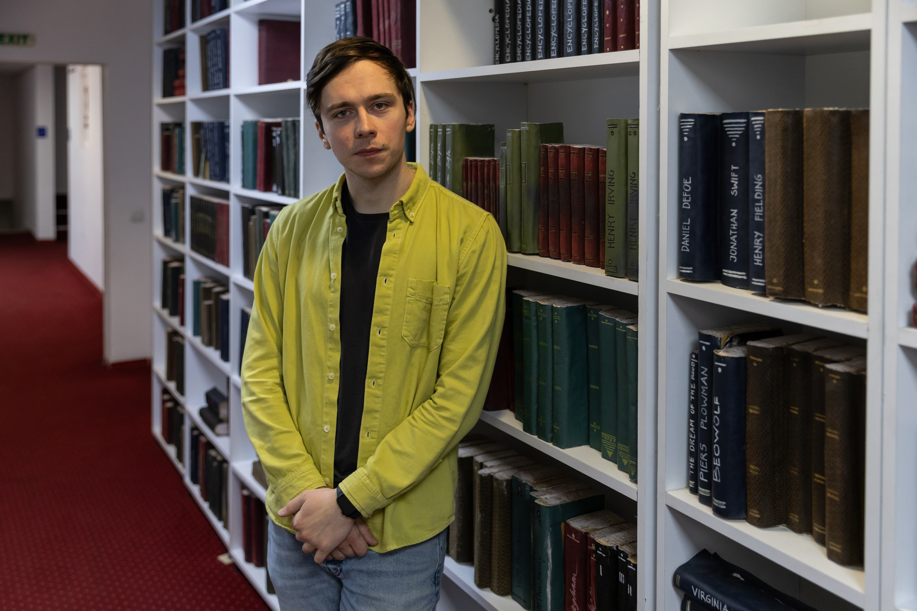 INTERVIU. „Punk Rock”, un spectacol anti-tot despre problemele adolescenților: „Nu educă părinții, dar le arată prin ce trec copiii lor acum”