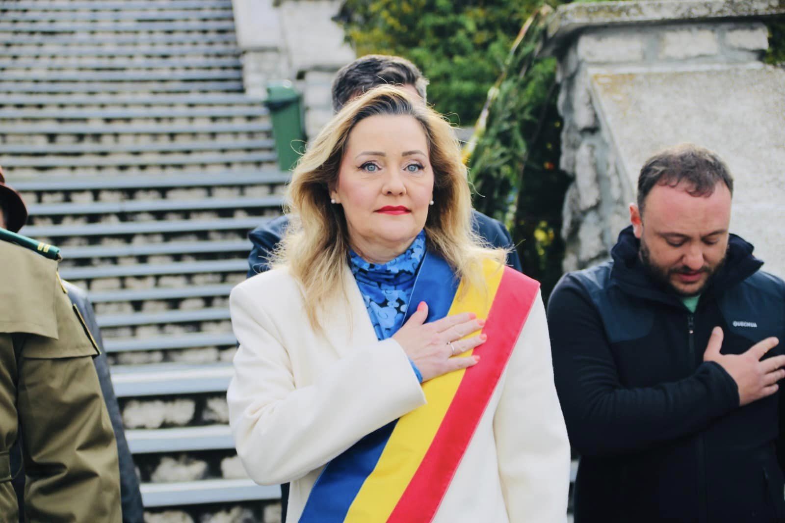 Imagini cu casa în care locuiește Elena Lasconi în Câmpulung Muscel. A descris-o ca fiind căminul visurilor sale
