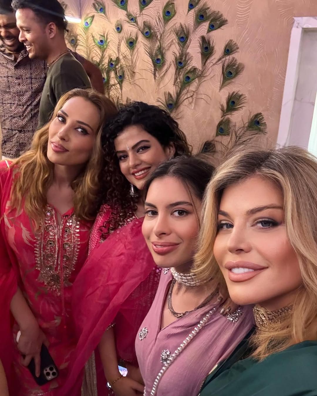 Cu ce se ocupă fiica Loredanei Groza. Elena Boncea are 27 de ani: „Sunt o mamă mult mai indulgentă”