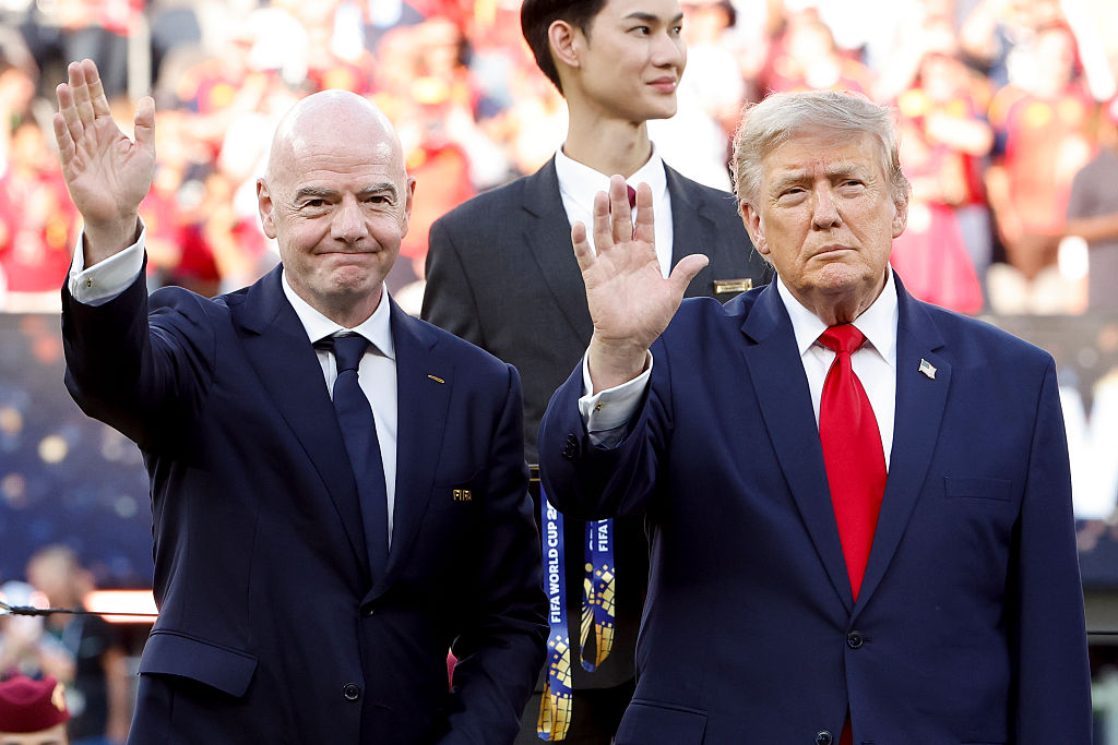„Szörnyű hibát követne el” – Donald Trump üzent a FIFA-nak és Gianni Infantinónak
