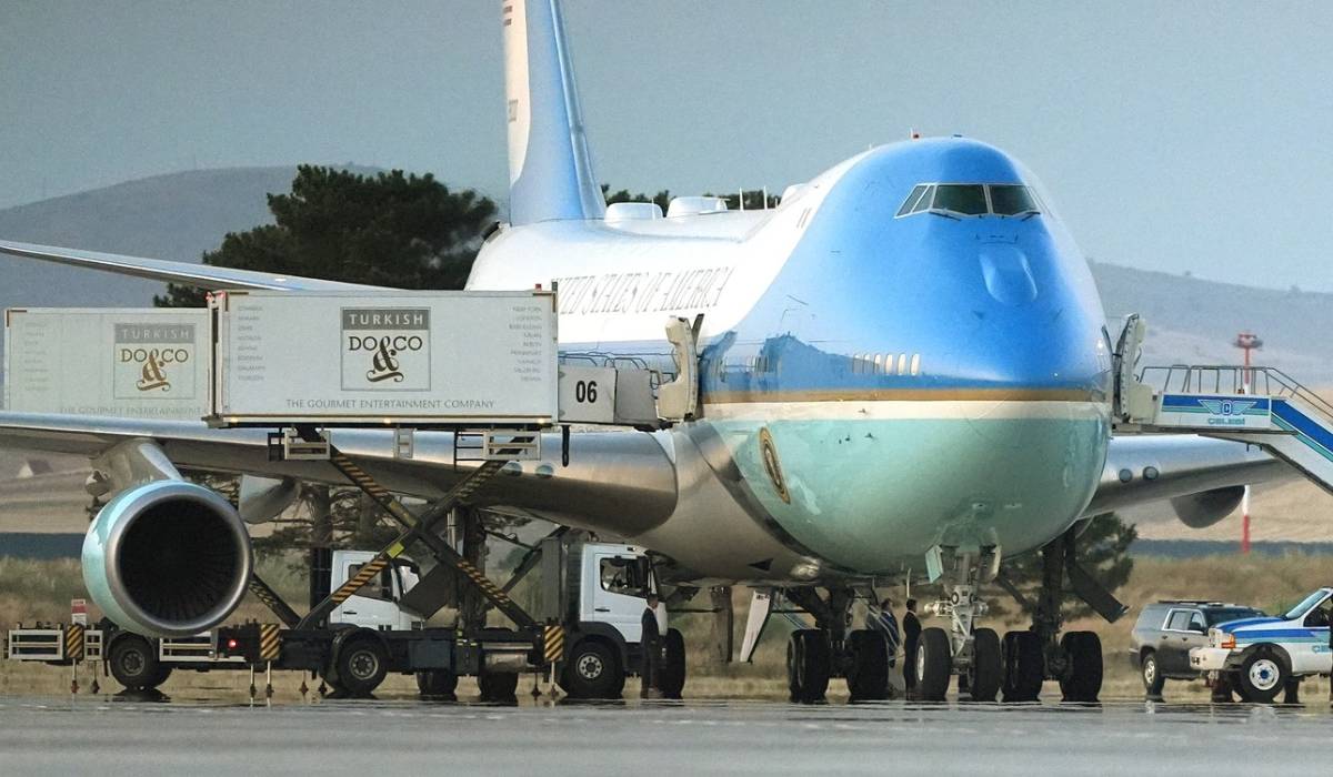 Cum a plecat Donald Trump într-un camion de catering de la summitul NATO, după o „amenințare credibilă” că va fi asasinat de Iran