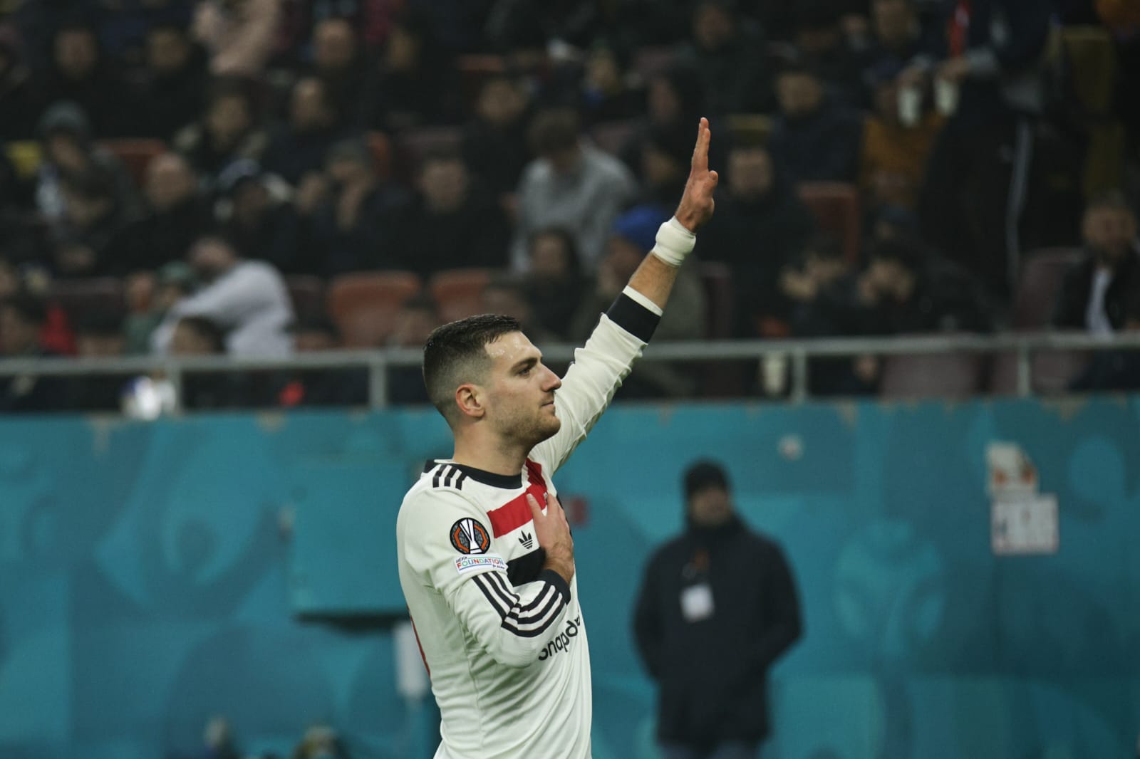 FCSB, eșec sub privirile lui Marcel Ciolacu, fan declarat al roș-albaștrilor, în Europa League. Pe cine poate înfrunta clubul lui Gigi Becali pentru accederea în optimi