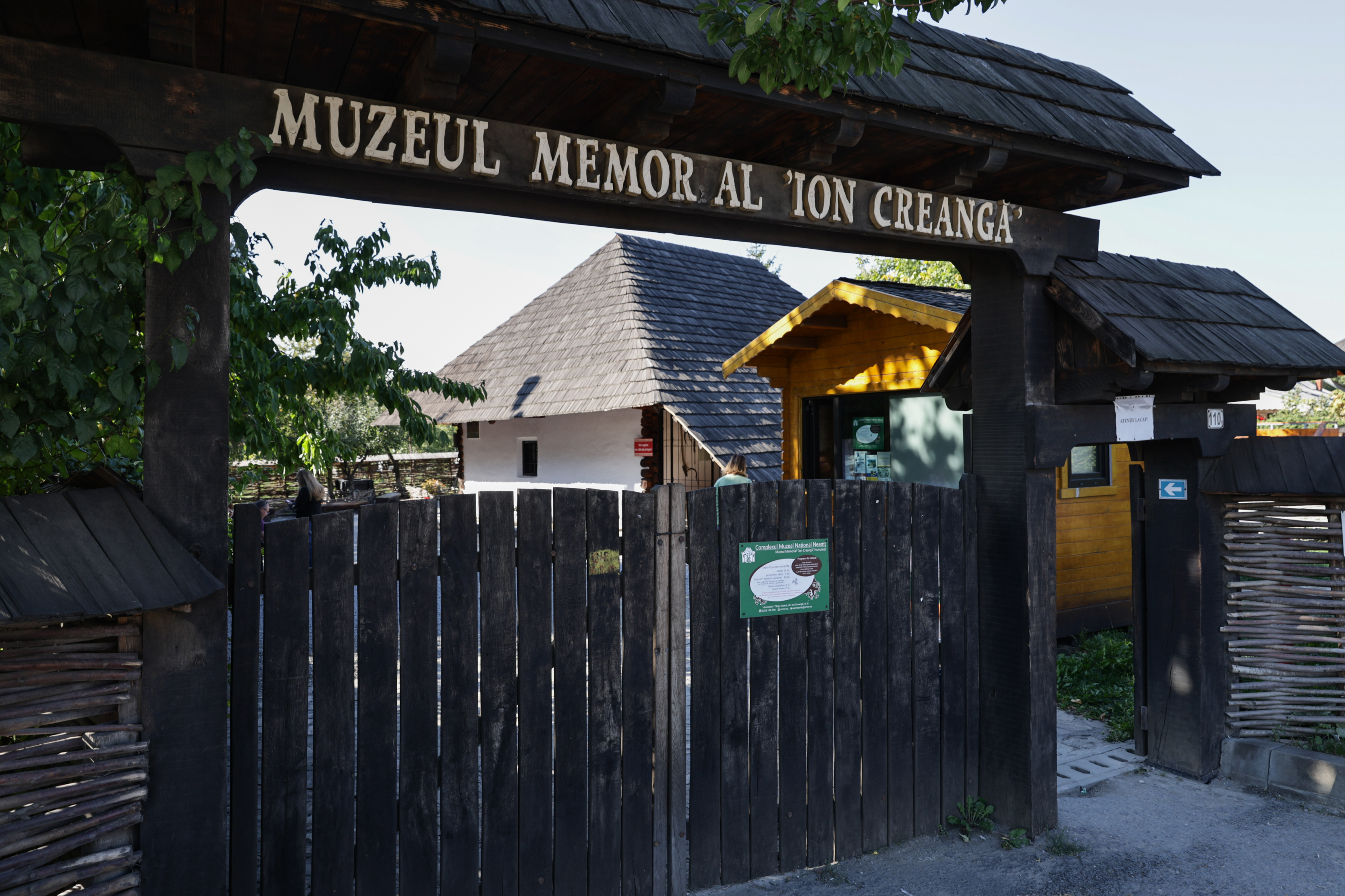 Oraşul în care oamenii se trezesc noaptea ca să facă duş sau ca să spele rufe la maşină