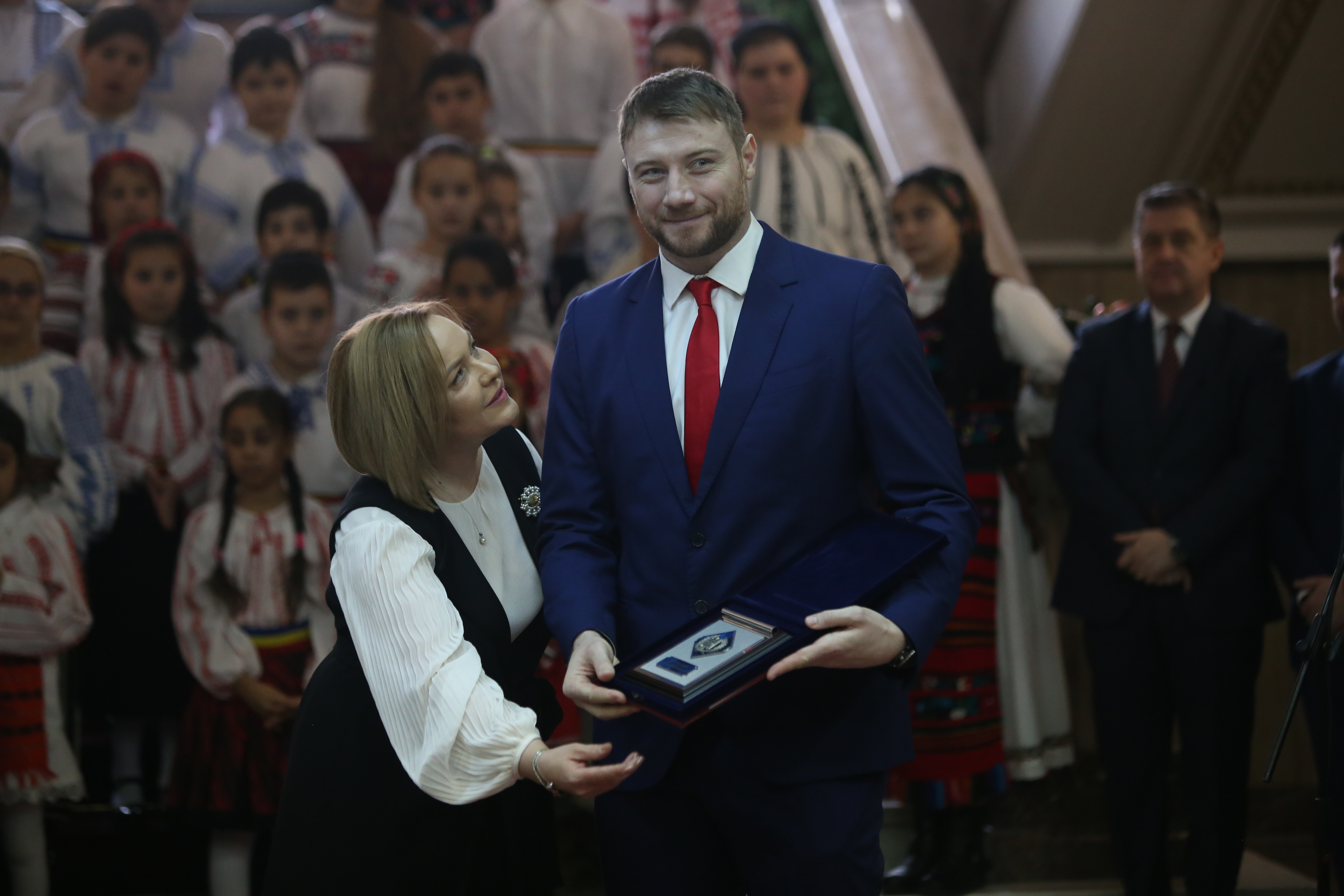 GALERIE FOTO / Moș Crăciun, intrare spectaculoasă, la petrecerea de la CS Dinamo