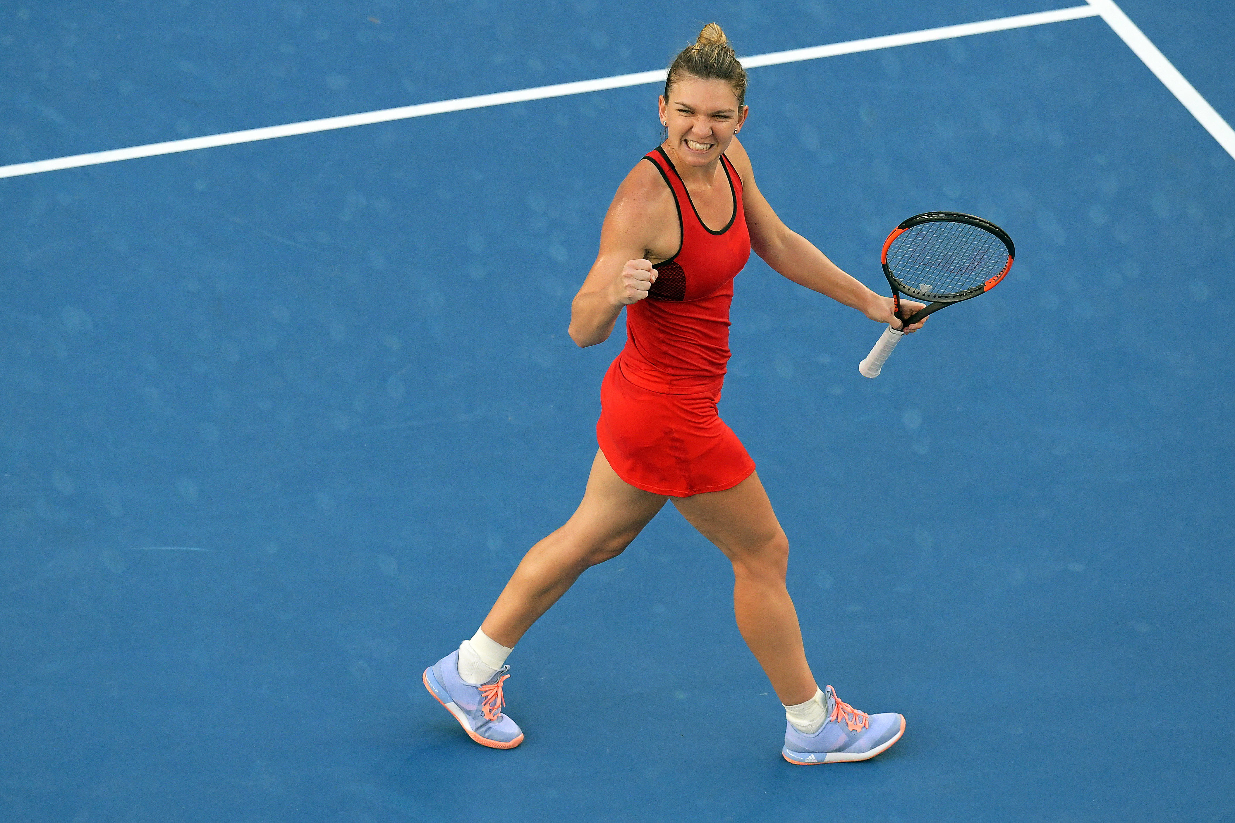 Simona Halep acuză dureri la glezna stângă: ”Am avut un bandaj foarte strâns şi m-am putut mişca”